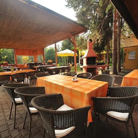 Hotel Cingov Slovensky Raj 3*